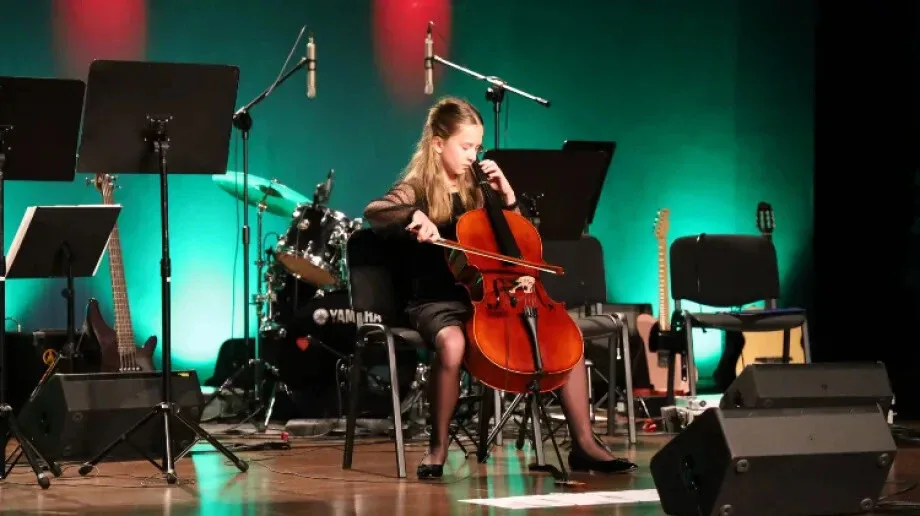 Wyjątkowy koncert kolęd i piosenek świątecznych w Kinie Ostrovia (zdjęcia)