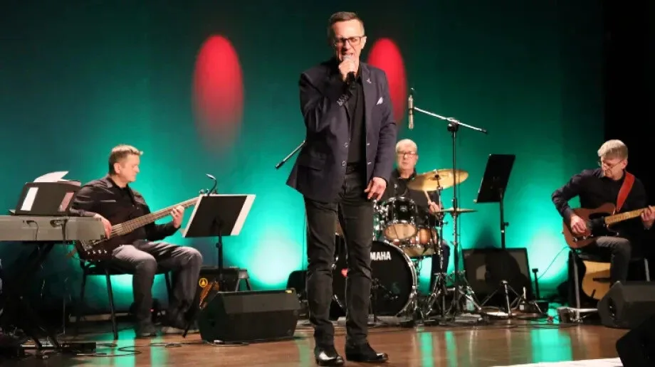 Wyjątkowy koncert kolęd i piosenek świątecznych w Kinie Ostrovia (zdjęcia)