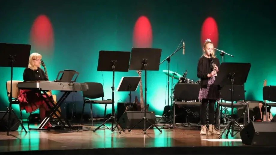 Wyjątkowy koncert kolęd i piosenek świątecznych w Kinie Ostrovia (zdjęcia)