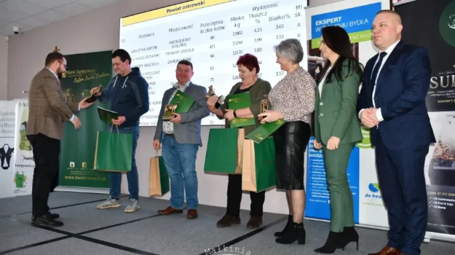 Najlepsi hodowcy bydła mlecznego z Gminy Małkinia Górna nagrodzeni! (zdjęcia)