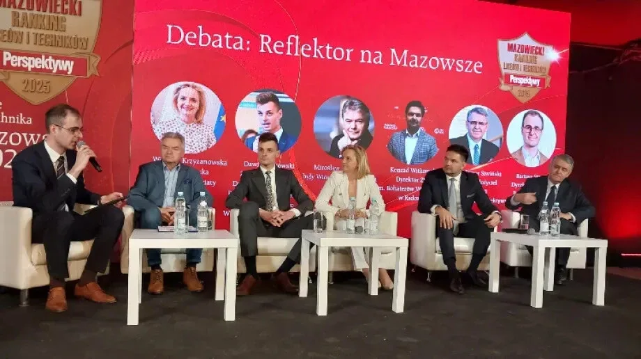 Technikum nr 2 w ostrowskim "Ekonomiku" najlepsze w powiecie! (zdjęcia)