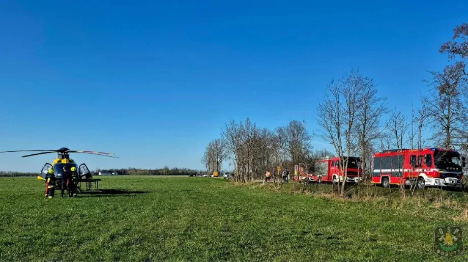 Wypadek w miejscowości Drewnowo-Ziemaki. Na miejscu był śmigłowiec LPR (aktualizacja, zdjęcia)