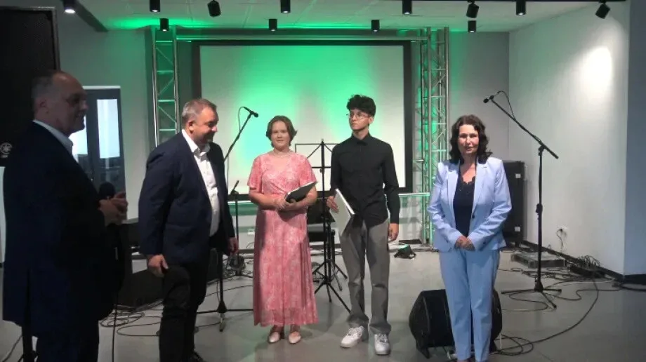 Uroczysty koncert absolwentów ostrowskiej Społecznej Szkoły Muzycznej (zdjęcia)