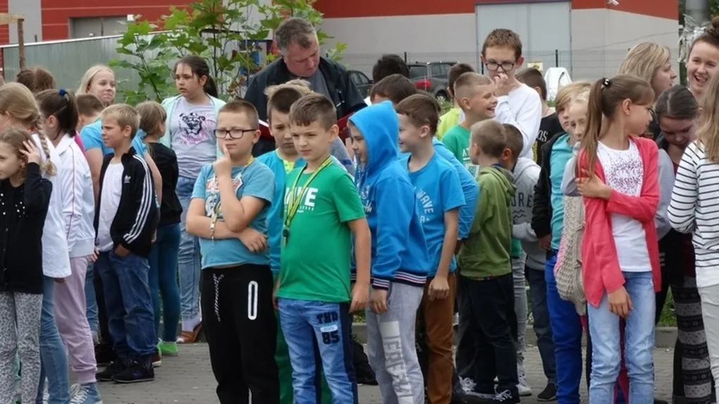 Próbna ewakuacja szkoły (zdjęcia)