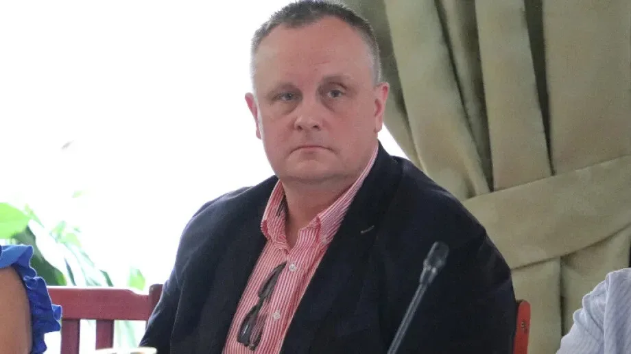 Śmieci i alkohol przy Żabce na Piłata. Po interwencji radnego rejon wpisany na listę KZD