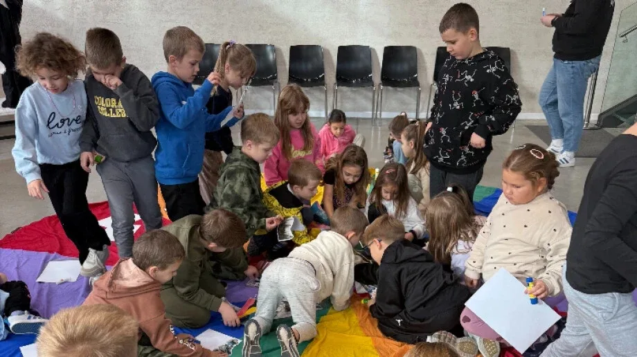 Mali odkrywcy sztuki w Jatkach (zdjęcia)