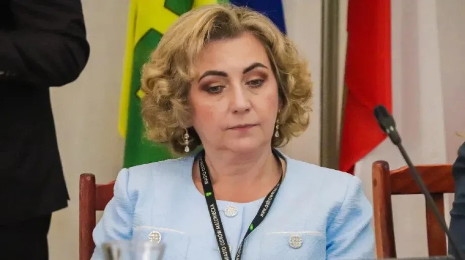 Pęknięta latarnia przy Podstoczysko. Radny alarmuje