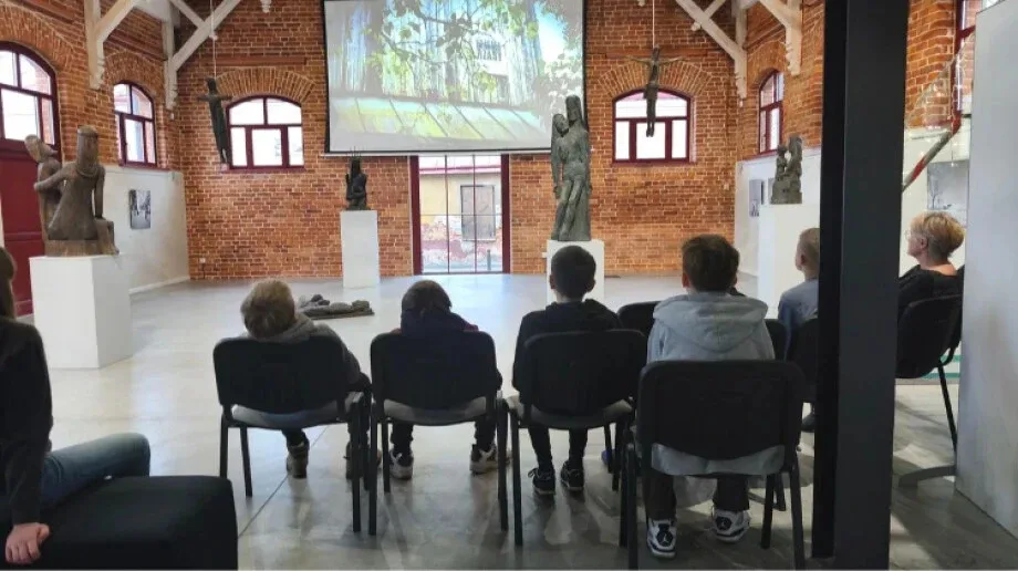 Lekcja sztuki w Galerii Jatki (zdjęcia)