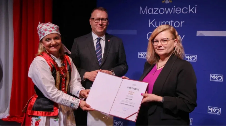 Nauczyciele i działacze oświaty z regionu wyróżnieni (zdjęcia, lista odznaczonych)