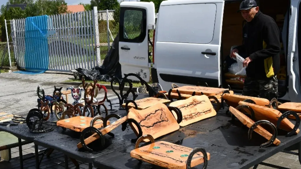 II Nadbużański Targ Staroci w Broku. Deszcz nie zatrzymał pasjonatów i kolekcjonerów (zdjęcia)