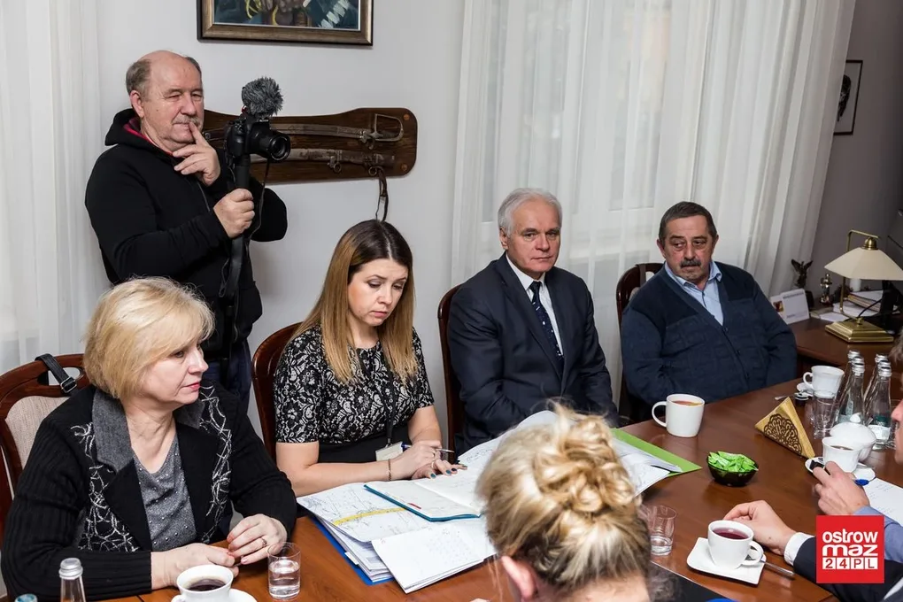 O linii kolejowej Warszawa-Czyżew w ostrowskim starostwie (zdjęcia)