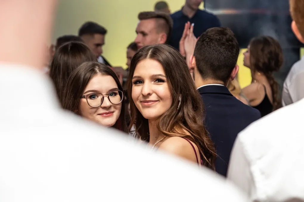 Studniówka uczniów ostrowskiego Kopernika (zdjęcia, wideo)