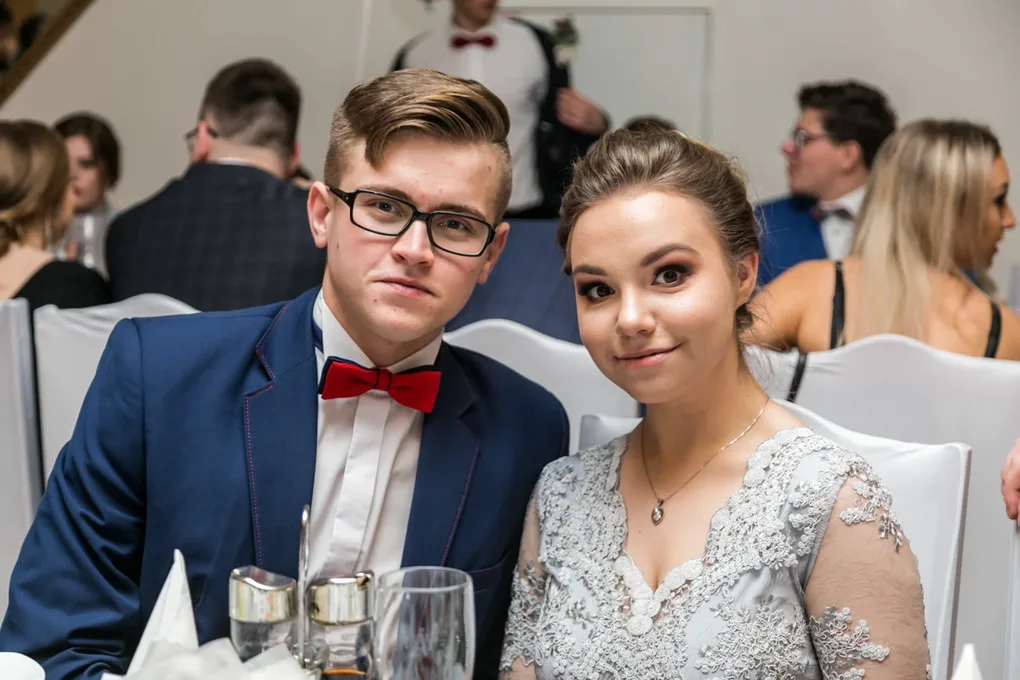 Studniówka maturzystów ostrowskiego Rubinka (zdjęcia, wideo)