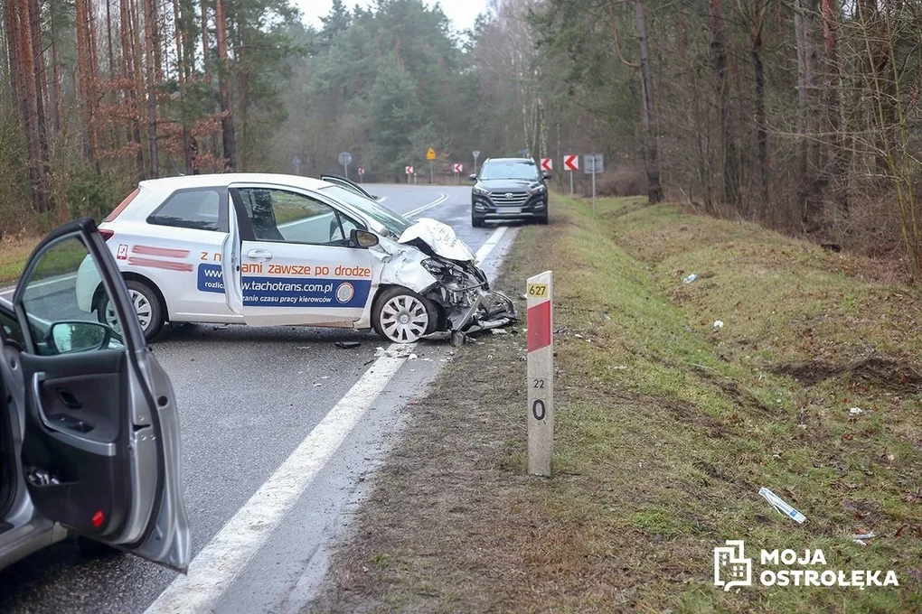Poważny wypadek w Czerwinie. Poszkodowane dzieci (zdjęcia)