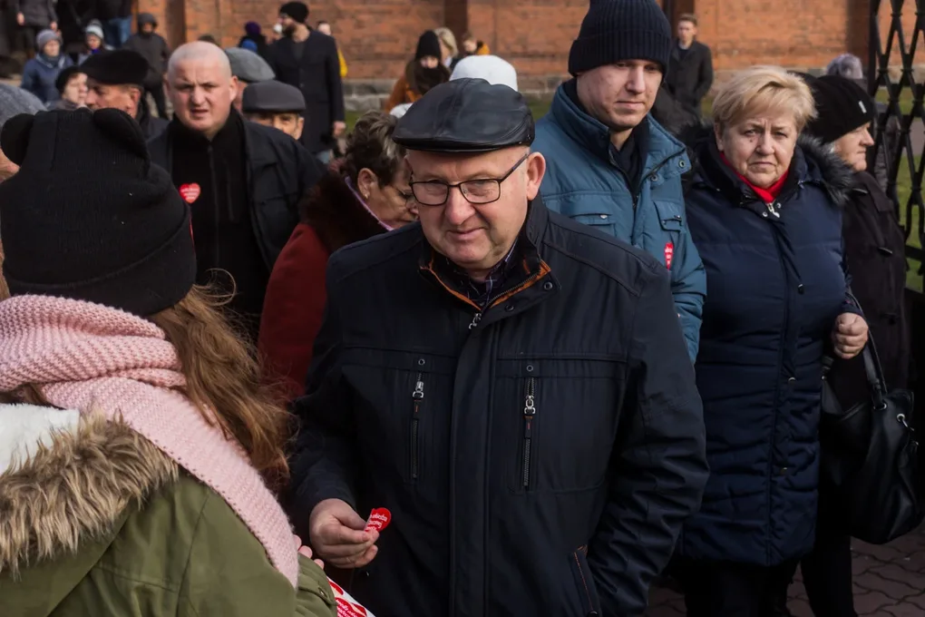 W Ostrowi zebrano już ponad 22 tys. złotych na WOŚP (zdjęcia)