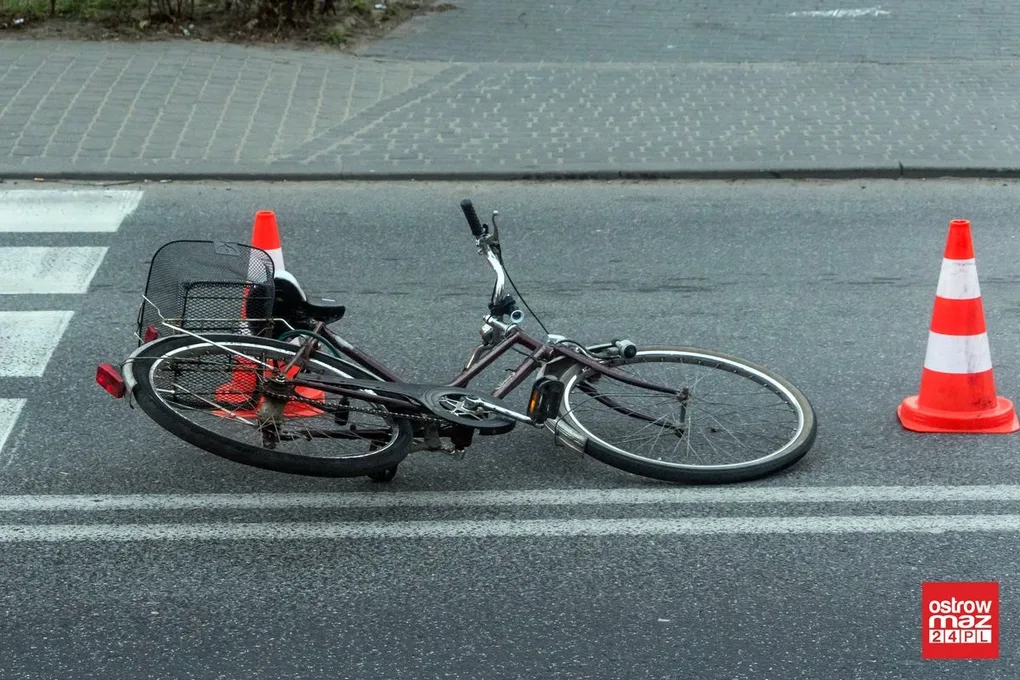 Rowerzystka pod kołami osobówki (zdjęcia)