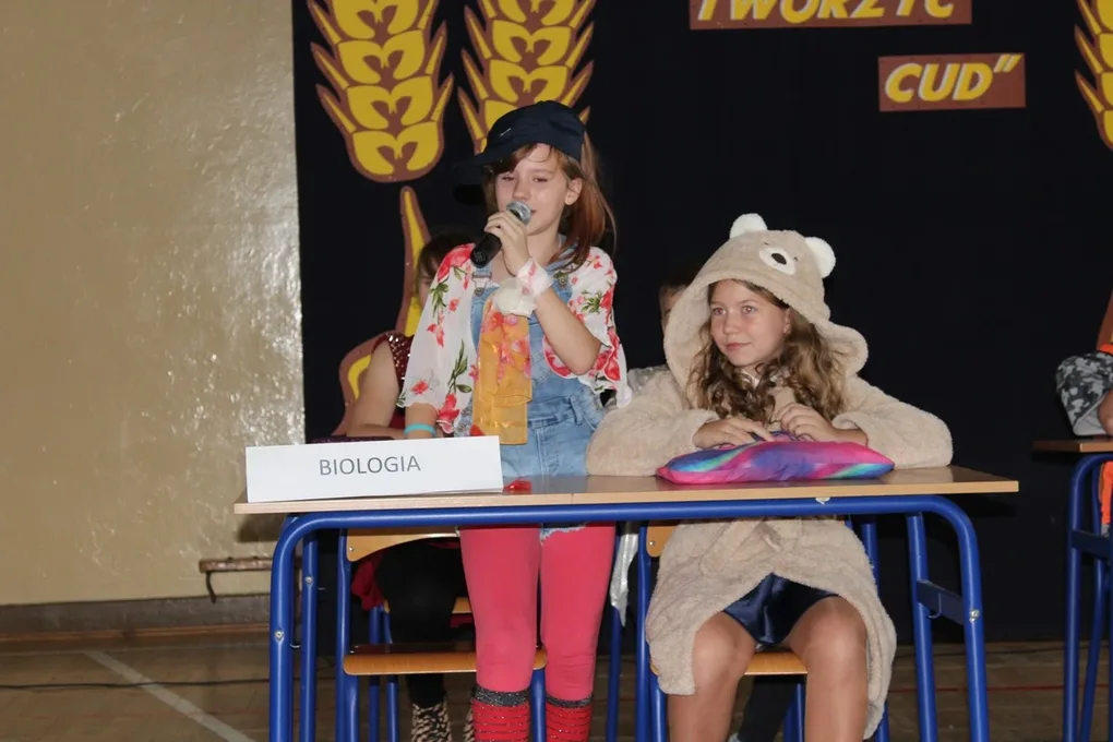 Dzień Edukacji Narodowej w ostrowskiej "jedynce" (zdjęcia)