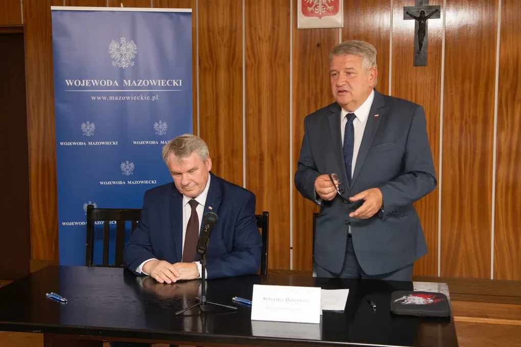 Podpisano umowy na dofinansowanie przewozów autobusowych (zdjęcia)