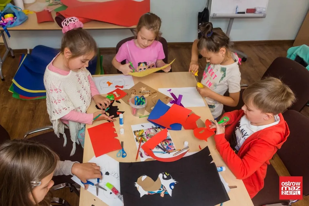 Projektowali maski w MDK (zdjęcia)