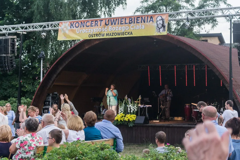 Koncert Uwielbienia w Ogródku Jordanowskim (zdjęcia, wideo)
