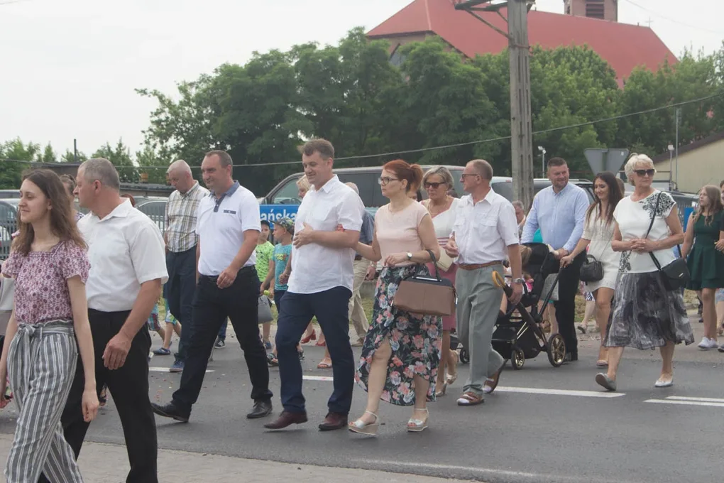 Procesja Bożego Ciała w parafii pw. Chrystusa Dobrego Pasterza (zdjęcia, wideo)