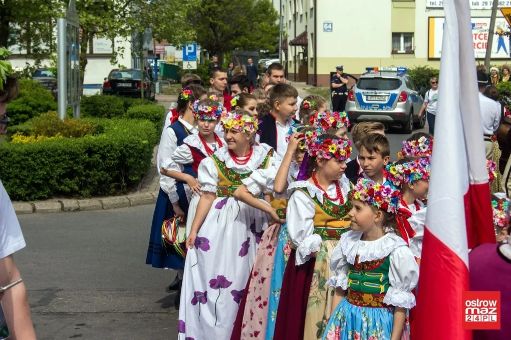 Po raz drugi w historii Ostrów Mazowiecka z modą i folklorem (zdjęcia, wideo)