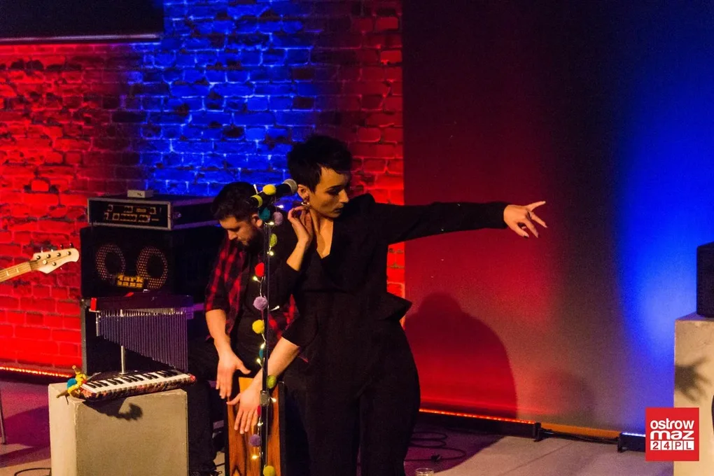 Koncert Pragmy połączony z wernisażem wystawy Darii Gołąb i Przemysława Zglejszewskiego (zdjęcia, wideo)