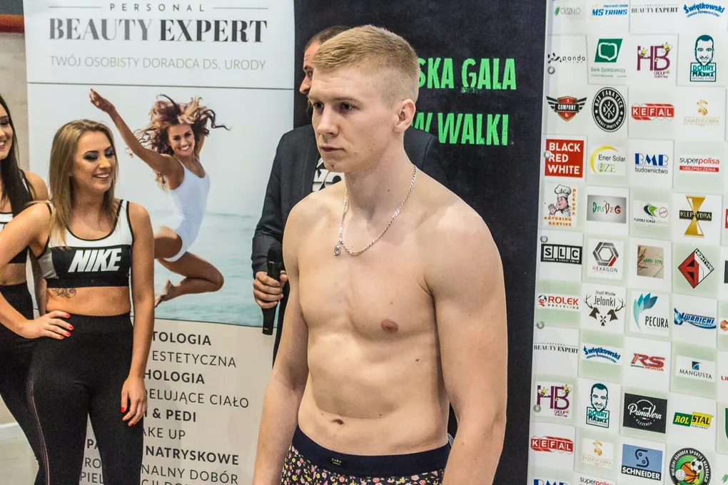 Ważenie zawodników przed WORWar03 w Jatkach (zdjęcia, wideo)