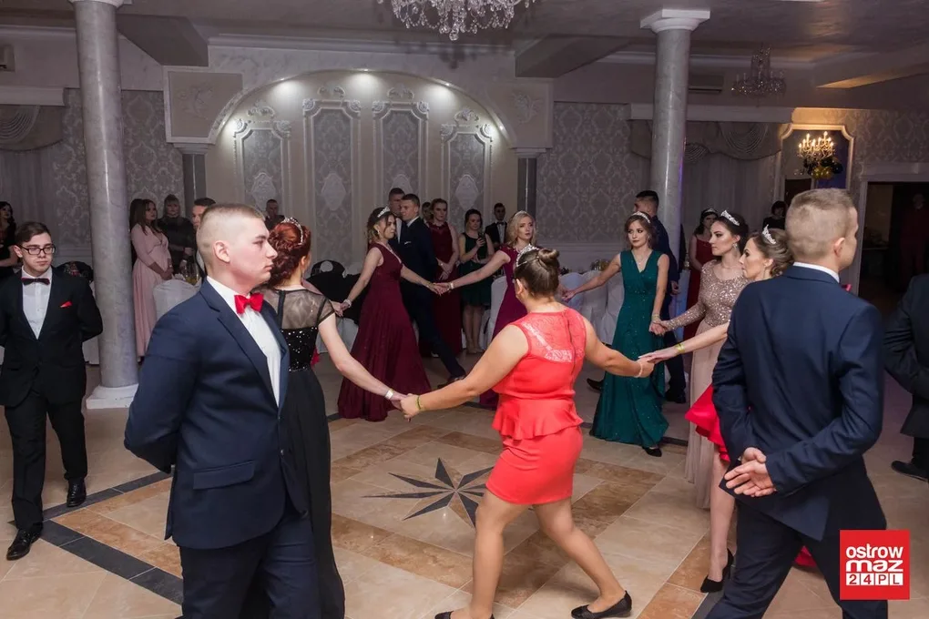 Studniówka ZS w Małkini Górnej (zdjęcia, wideo)