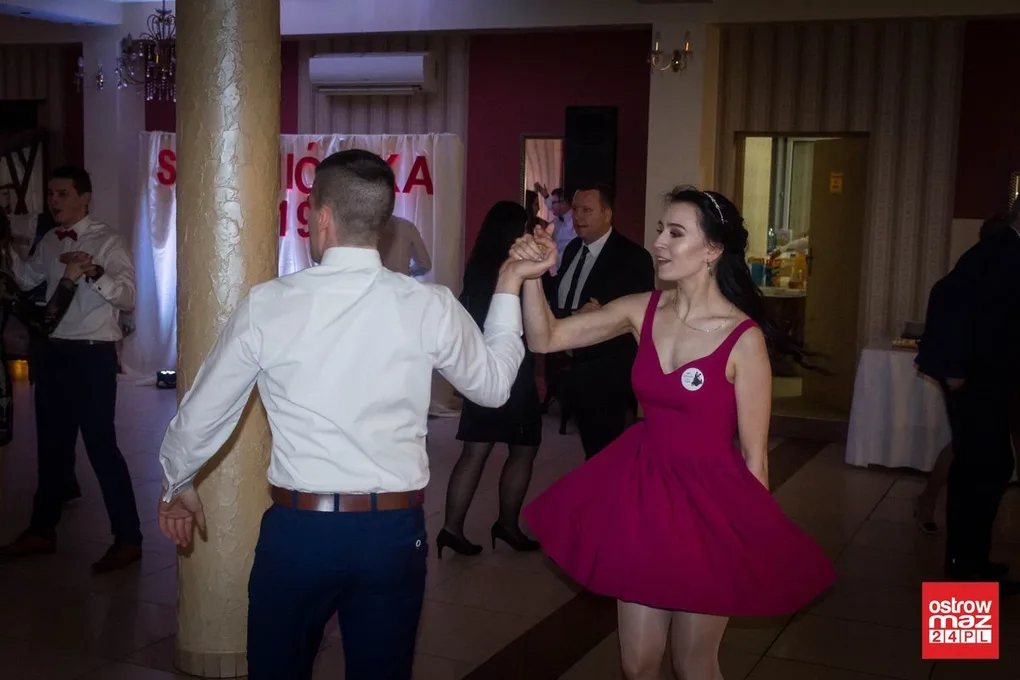 Studniówka ZS CKR w Starym Lubiejewie (zdjęcia, wideo)