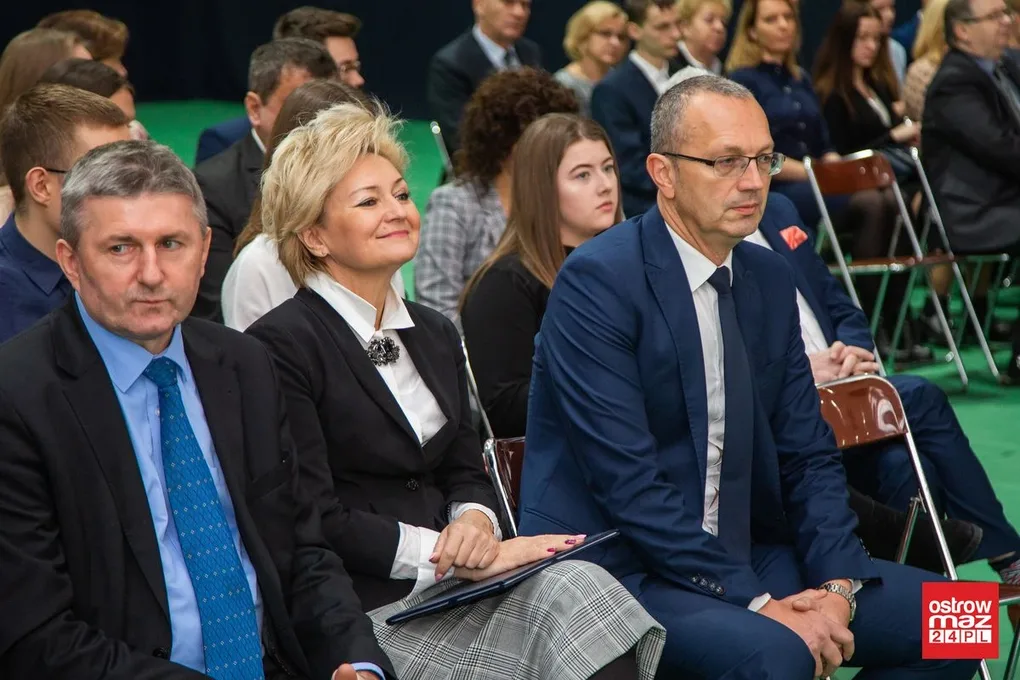 Doroczne stypendia Prezesa Rady Ministrów wręczone (zdjęcia, wideo)