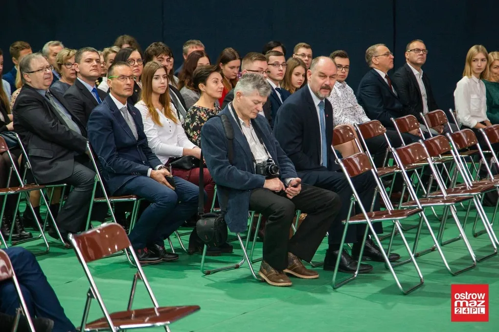 Doroczne stypendia Prezesa Rady Ministrów wręczone (zdjęcia, wideo)