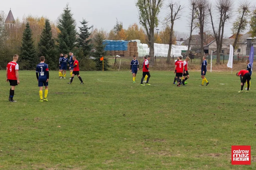 Derby powiatu dla GKS Andrzejewo (zdjęcia, wideo)