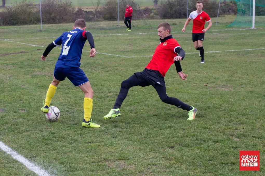 Derby powiatu dla GKS Andrzejewo (zdjęcia, wideo)