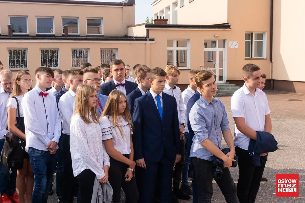 "Ekonomik" rozpoczął naukę w nowym roku szkolnym (zdjęcia)
