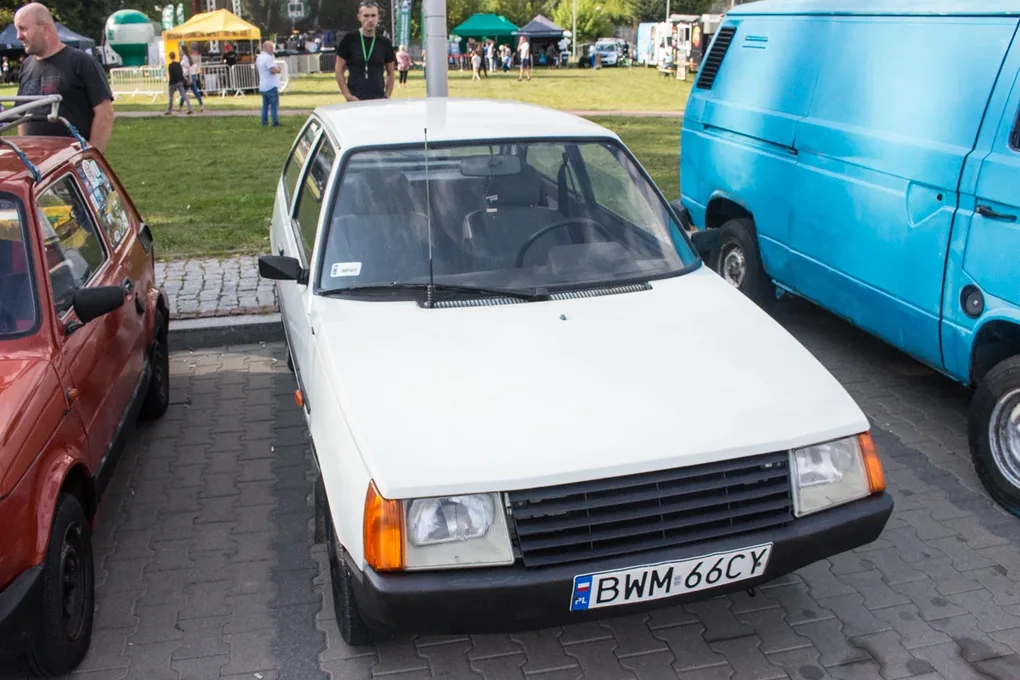 Zlot zabytkowych samochodów (zdjęcia)