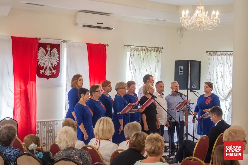 Koncert pieśni patriotycznych w Zarębach Kościelnych (zdjęcia, wideo)