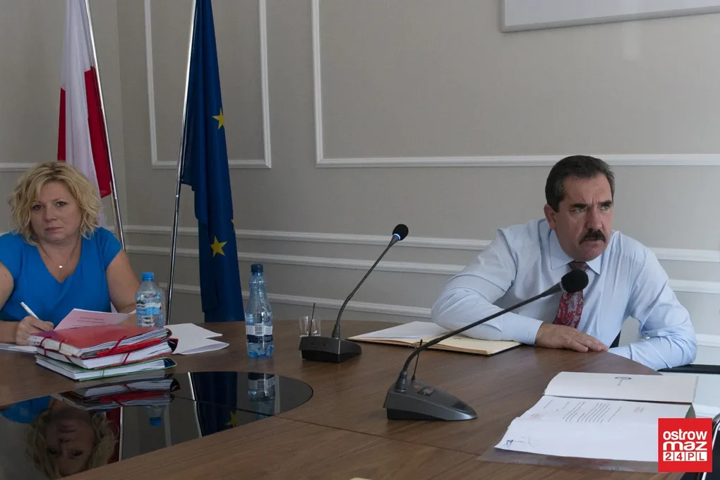 Za nami kolejna sesja rady powiatu (zdjęcia, wideo)