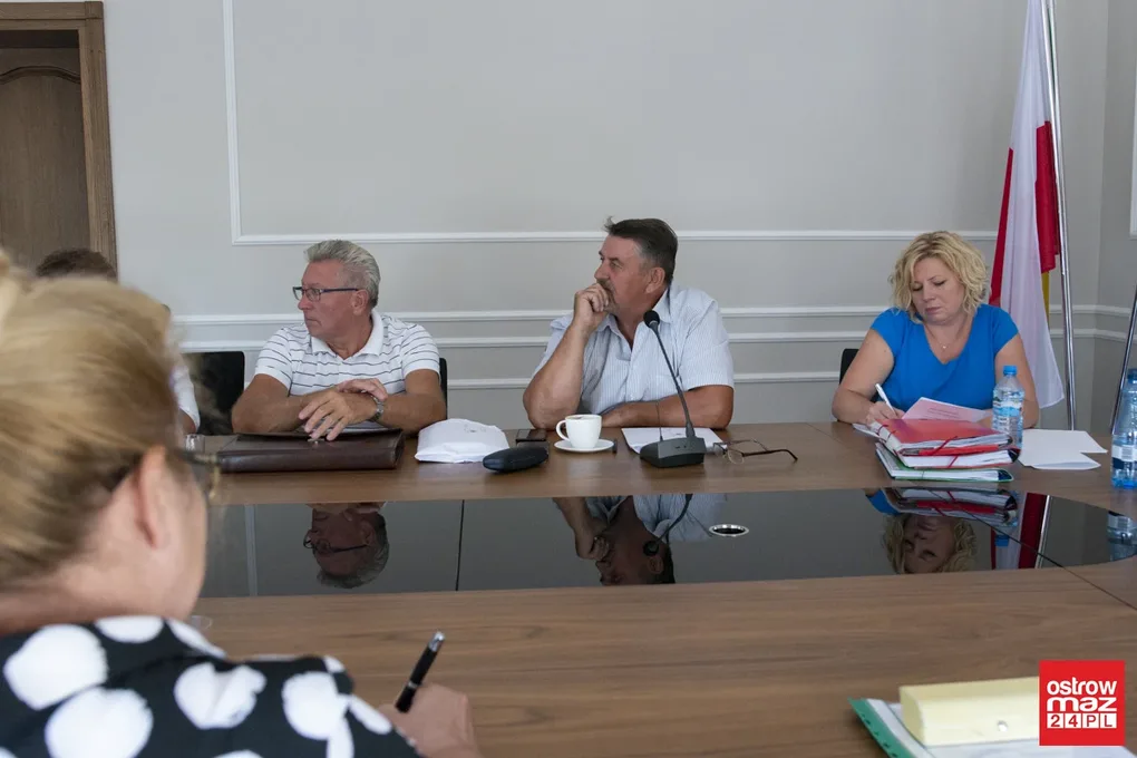 Za nami kolejna sesja rady powiatu (zdjęcia, wideo)