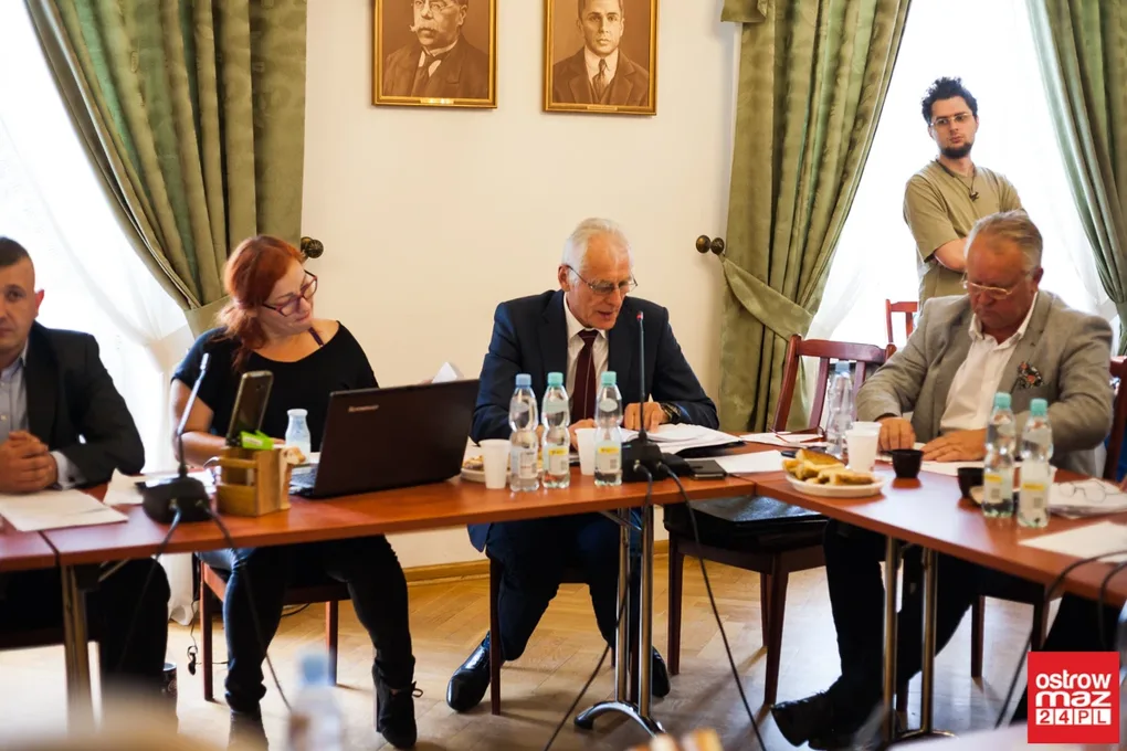 Burmistrz Bauer bez absolutorium (zdjęcia, wideo)