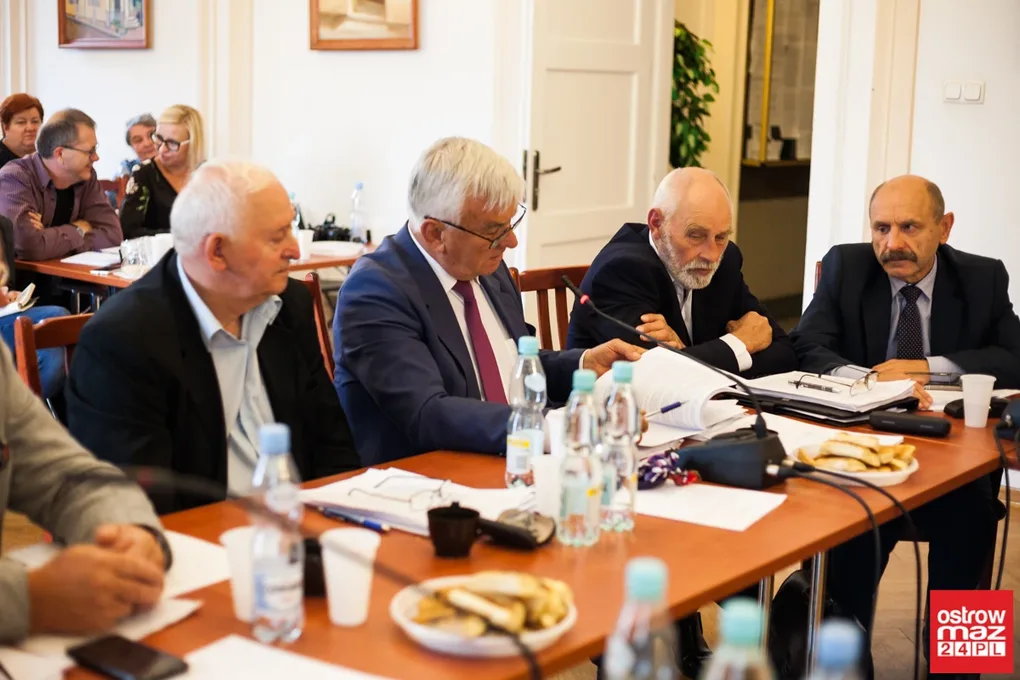 Burmistrz Bauer bez absolutorium (zdjęcia, wideo)