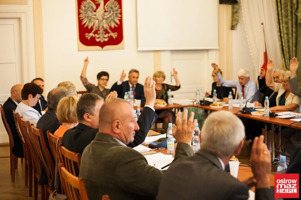 Burmistrz Bauer bez absolutorium (zdjęcia, wideo)