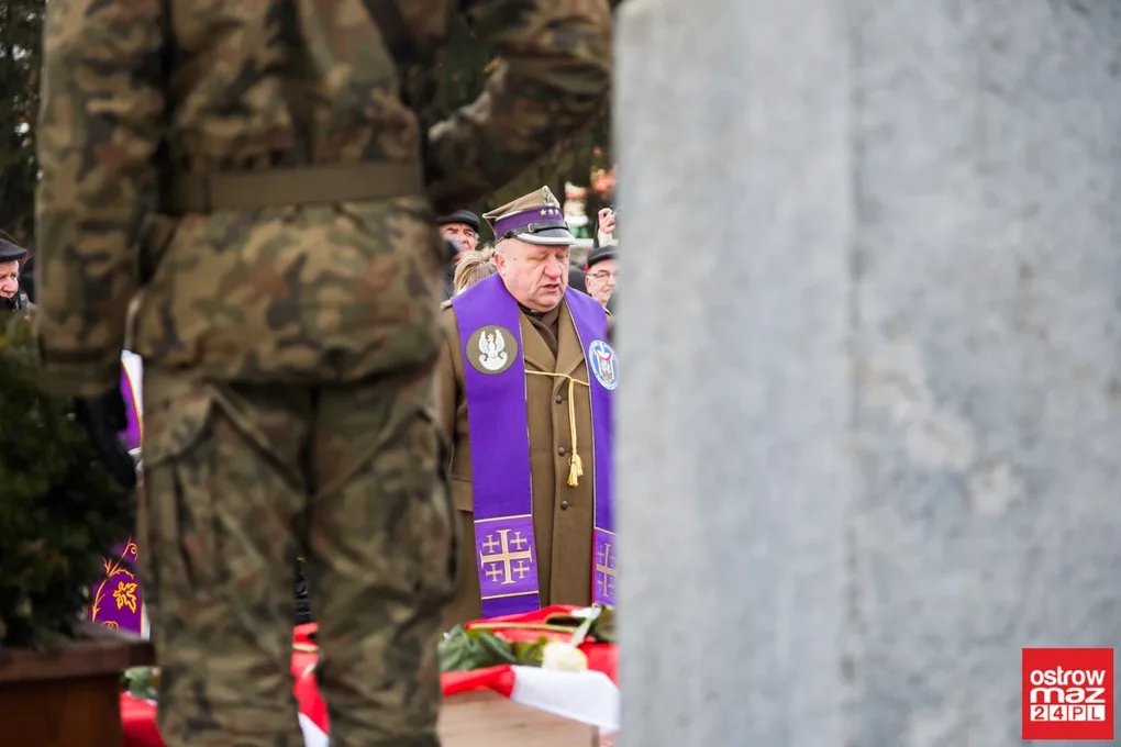 Pochowano żołnierzy 201 Pułku Piechoty (zdjęcia, wideo)