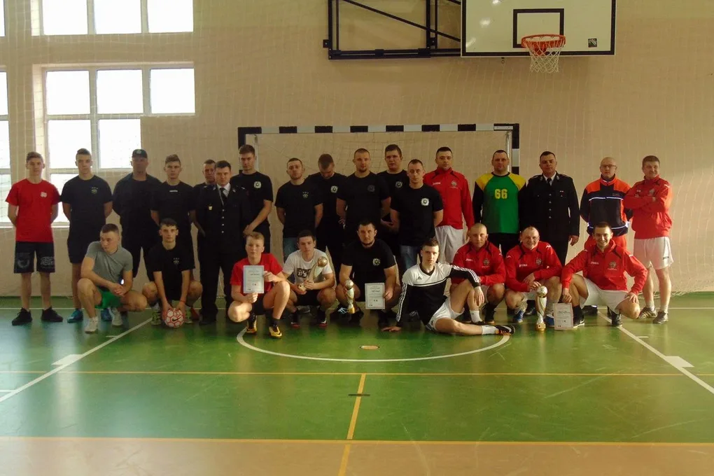 Puchar prezesa OSP w Prostyni dla ostrowskich strażaków (zdjęcia)