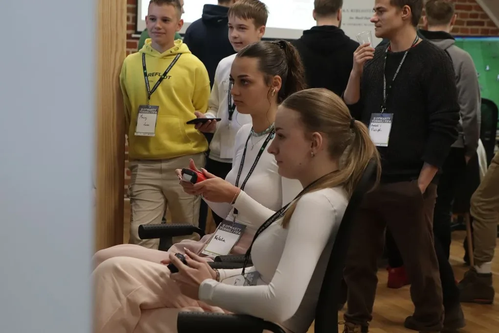 II Turniej FIFA w Miejskiej Bibliotece Publicznej. Emocje na najwyższym poziomie (zdjęcia)