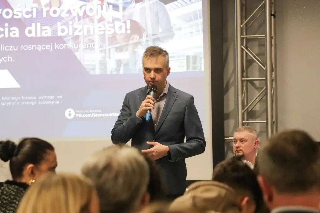 Biznesowa debata w Ostrowi Mazowieckiej. Gościem był Ryszard Petru (zdjęcia)