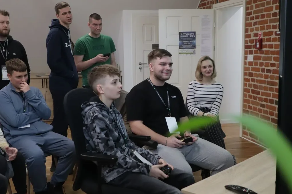 II Turniej FIFA w Miejskiej Bibliotece Publicznej. Emocje na najwyższym poziomie (zdjęcia)