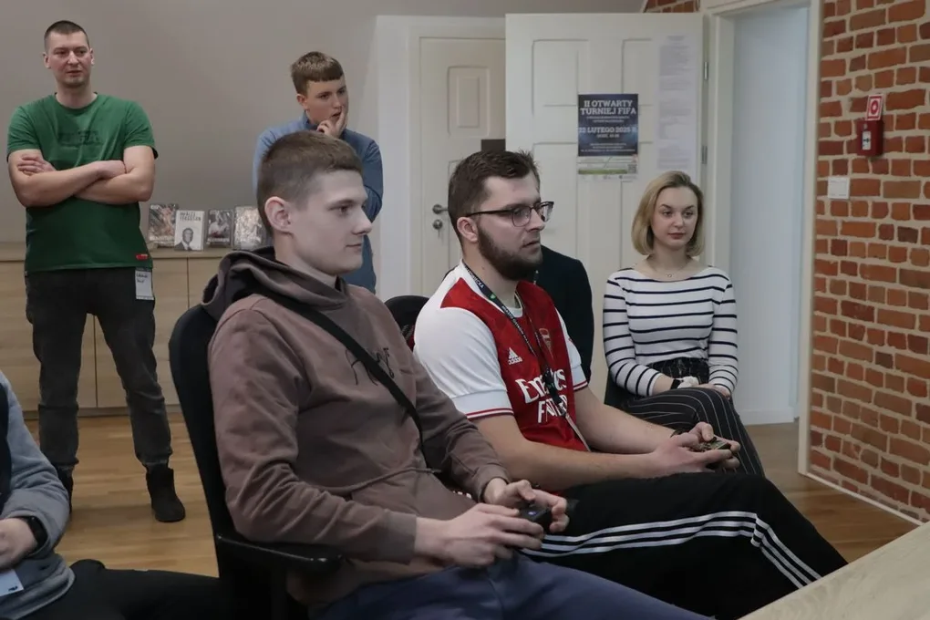 II Turniej FIFA w Miejskiej Bibliotece Publicznej. Emocje na najwyższym poziomie (zdjęcia)
