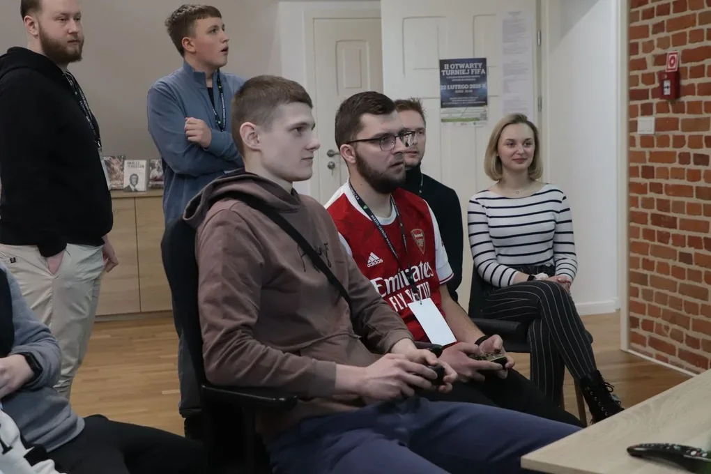 II Turniej FIFA w Miejskiej Bibliotece Publicznej. Emocje na najwyższym poziomie (zdjęcia)
