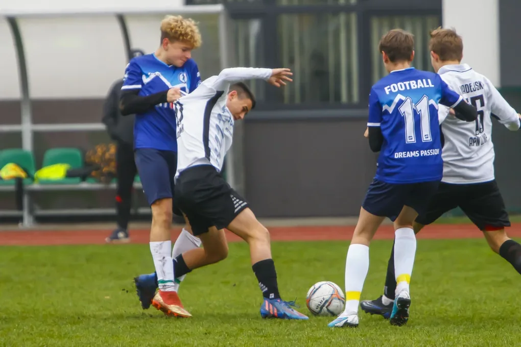 FDP Ostrów Mazowiecka i Olimp Ciechanów remisują 1:1 (zdjęcia)